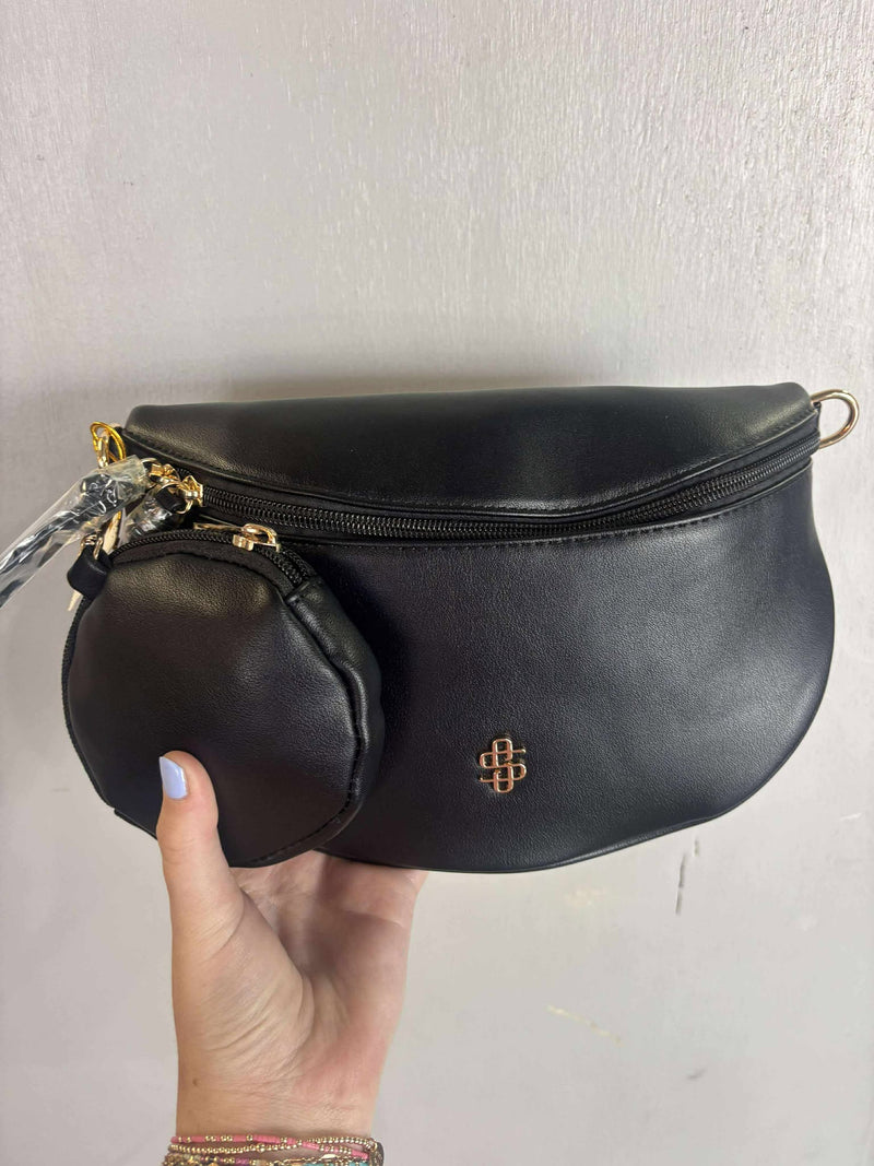 simply southern- crossbody Stmo bag black