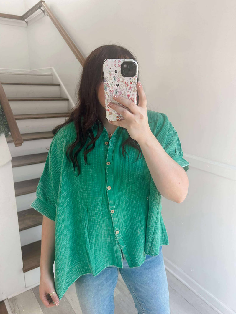 Zenana Kelly Green WASHED DOUBLE GAUZE BUTTON DOWN HALF SLEEVE SHIRT