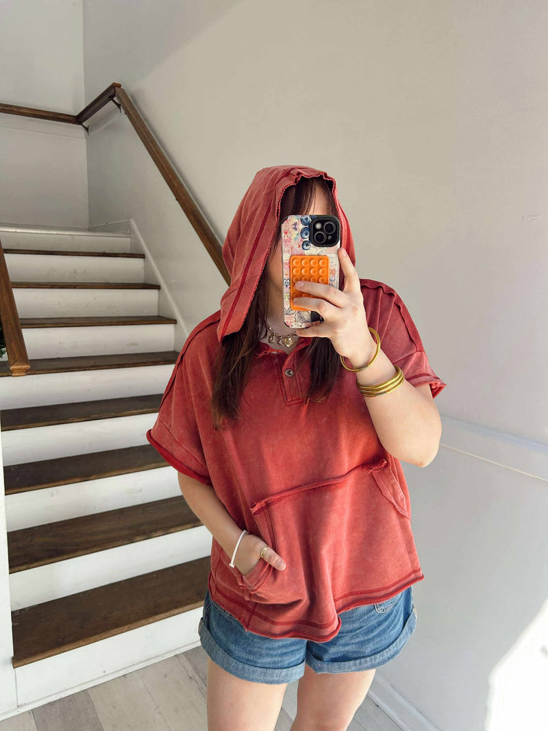JODIFL- RUSTY RED HOODED TOP